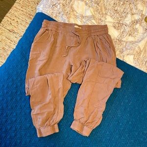 Artizia cotton linen joggers